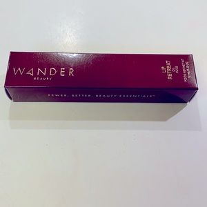 NWT New in box WANDER beauty lip retreat lip oil